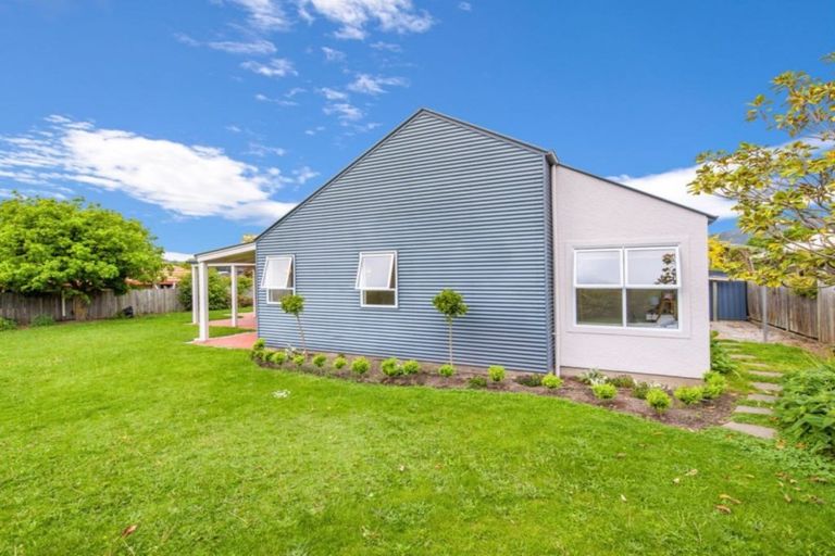 Photo of property in 18 Little Oak Common, Wanaka, 9305