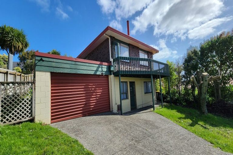 Photo of property in 2/54 Redwing Street, Browns Bay, Auckland, 0630