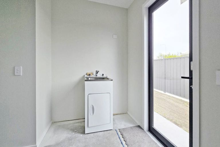 Photo of property in 16 George Yee Place, Taradale, Napier, 4112