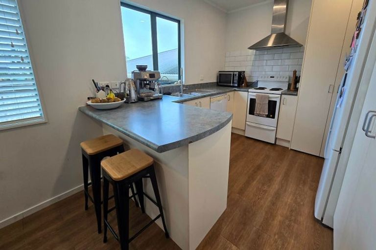 Photo of property in 21 Robinia Place, Snells Beach, 0920