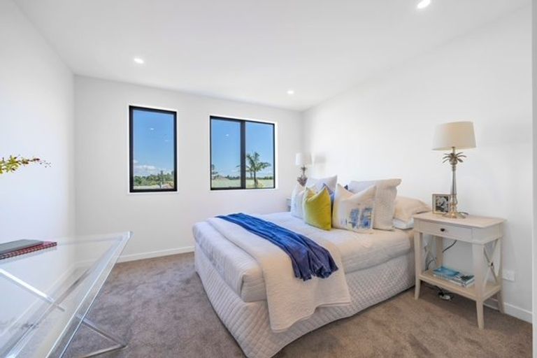 Photo of property in 8/6 Harrison Avenue, Belmont, Auckland, 0622