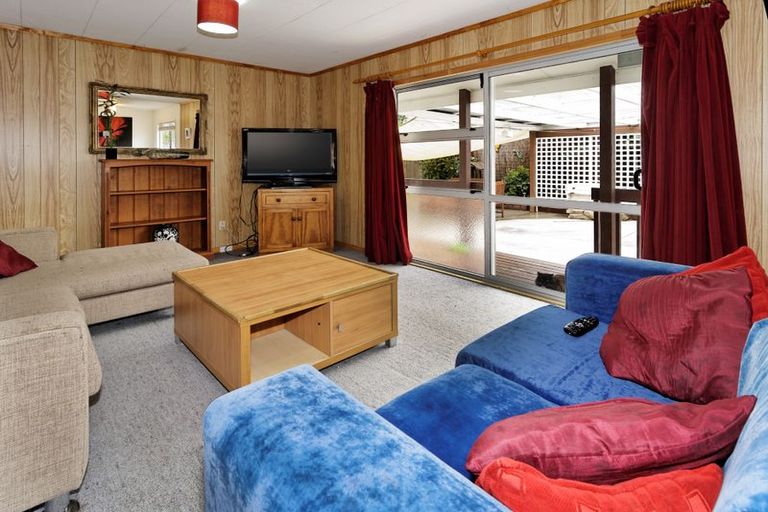 Photo of property in 116 Borich Road, Sunnyvale, Auckland, 0612