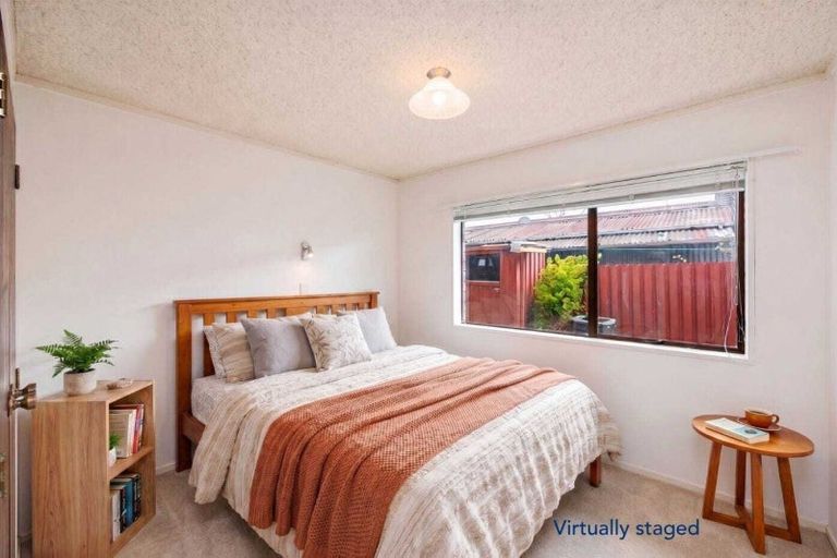 Photo of property in 2 Rangitane Street, Palmerston North, 4414