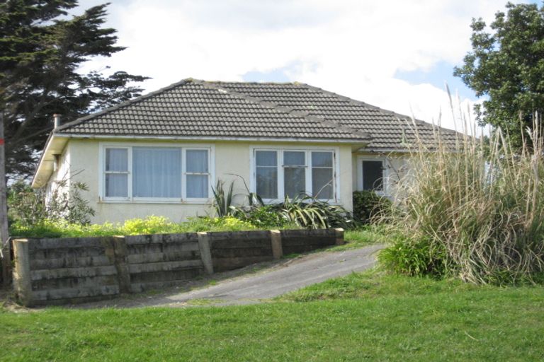 Photo of property in 58 Karaka Street, Castlecliff, Whanganui, 4501