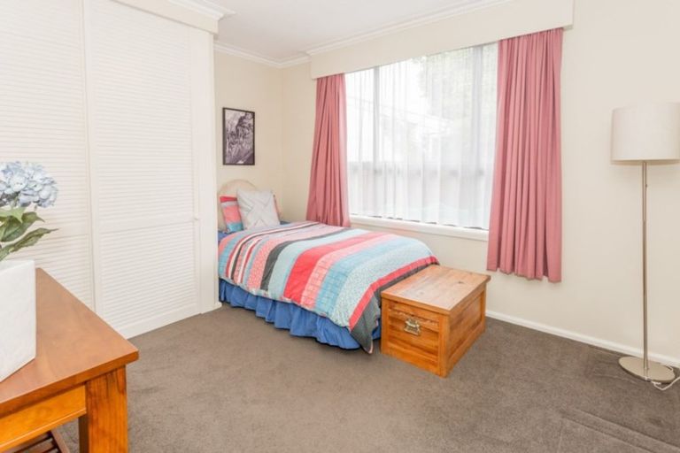 Photo of property in 15 Penwood Street, Russley, Christchurch, 8042