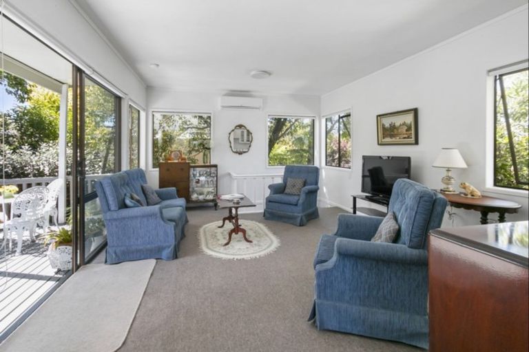 Photo of property in 10 Evan Street, Belmont, Auckland, 0622