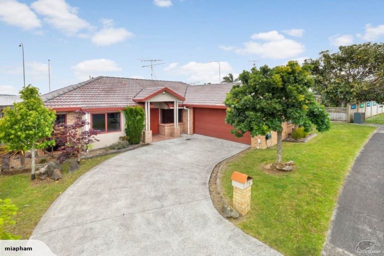 Photo of property in 5 Fearnley Grove, Albany, Auckland, 0632