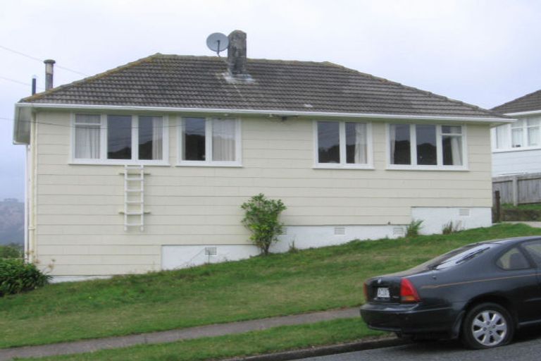 Photo of property in 70 Kotuku Street, Elsdon, Porirua, 5022