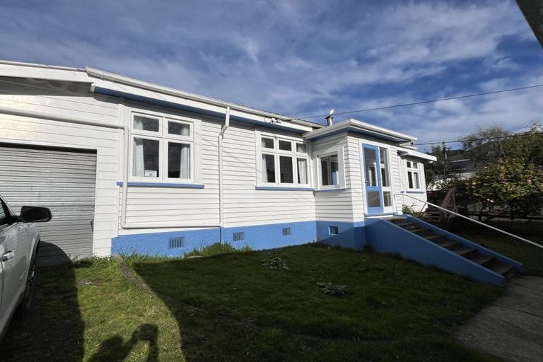 Photo of property in 94a Waikawa Road, Picton, 7220