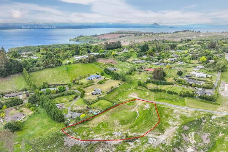 Photo of property in 12 Willow Lane, Acacia Bay, Taupo, 3385