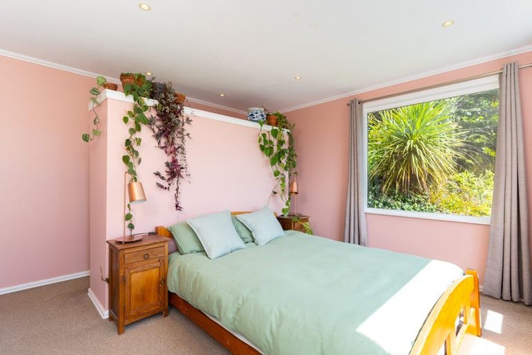 Photo of property in 38 View Road, Titahi Bay, Porirua, 5022