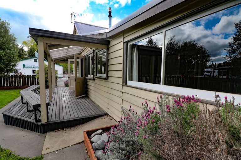 Photo of property in 194 Talbot Street, Geraldine, 7930