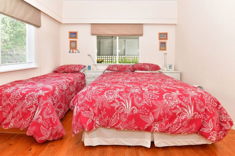 Photo of property in 2 Arkles Drive, Arkles Bay, Whangaparaoa, 0930