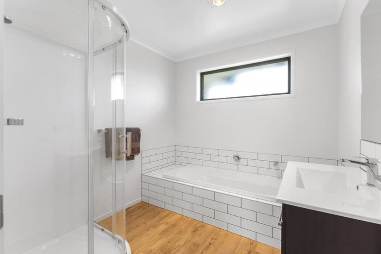 Photo of property in 11 Flagstaff Place, Halswell, Christchurch, 8025