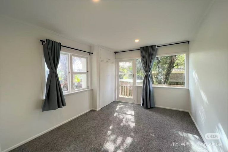 Photo of property in 1/405 East Coast Road, Mairangi Bay, Auckland, 0630