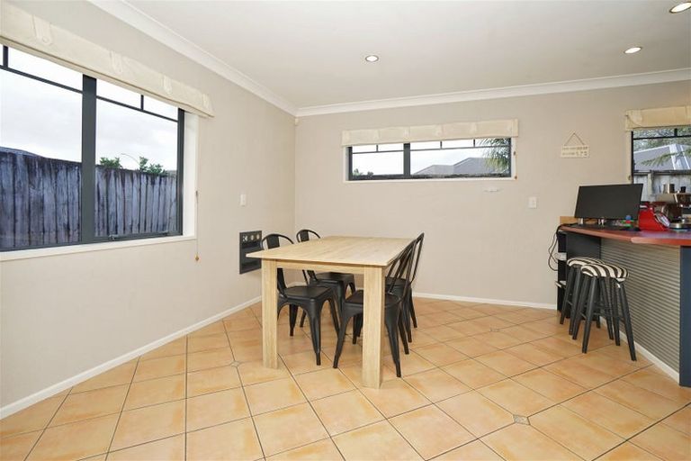 Photo of property in 14 Blairgowrie Place, Rototuna North, Hamilton, 3210