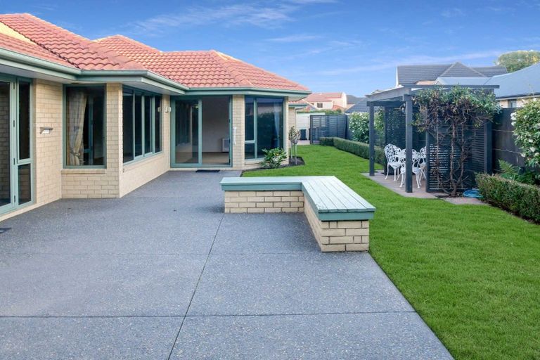 Photo of property in 38 Marble Wood Drive, Papanui, Christchurch, 8053