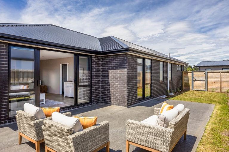 Photo of property in 23 Sarah Nicholls Street, Belfast, Christchurch, 8051