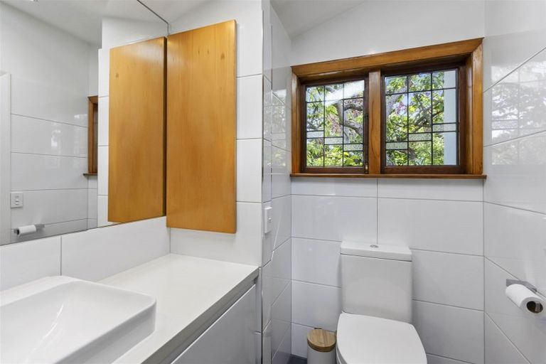 Photo of property in 69 Kotare Street, Fendalton, Christchurch, 8041