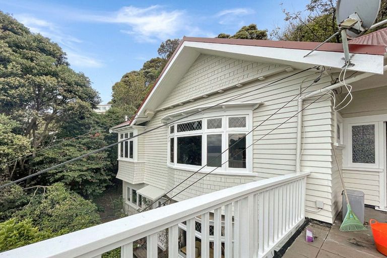 Photo of property in 1/89 Barnard Street, Wadestown, Wellington, 6012
