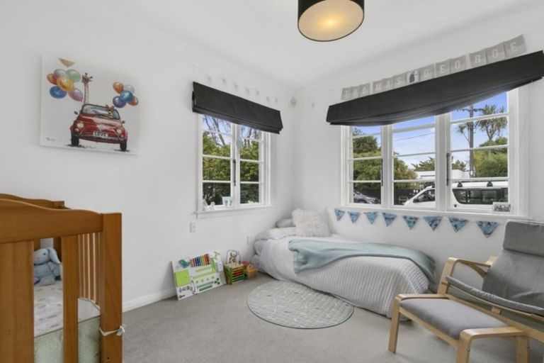 Photo of property in 11 Hinemoa Street, Waiwhetu, Lower Hutt, 5010