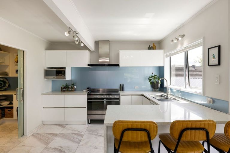 Photo of property in 163 Lake Crescent, Hamilton Lake, Hamilton, 3204