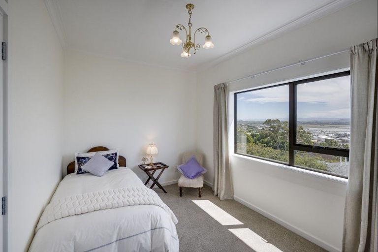 Photo of property in 125 Thompson Road, Bluff Hill, Napier, 4110