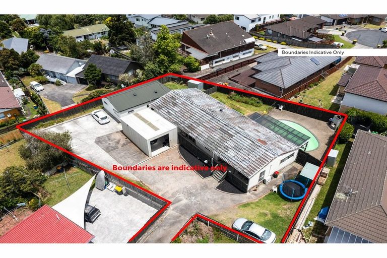 Photo of property in 56 Makora Road, Massey, Auckland, 0614