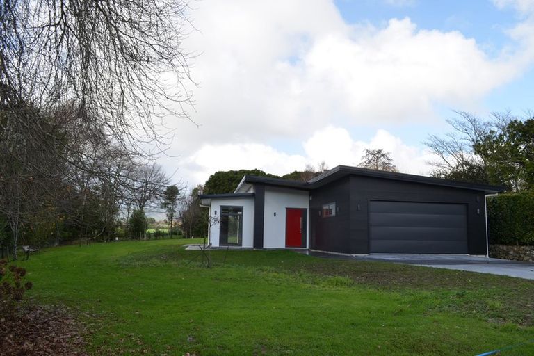 Photo of property in 112 Kawiu Road, Levin, 5510