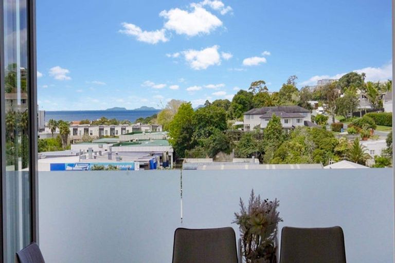 Photo of property in Wilk Heights, 15/8 Wilk Lane, Browns Bay, Auckland, 0630