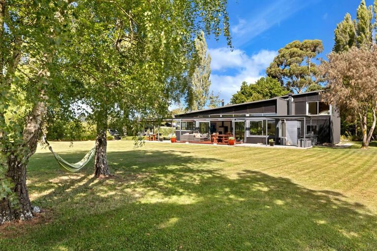 Photo of property in 24 Angus Place, Rangiora, 7400