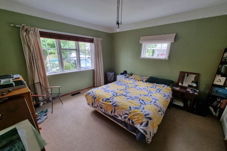 Photo of property in 90 Nottingham Street, Karori, Wellington, 6012