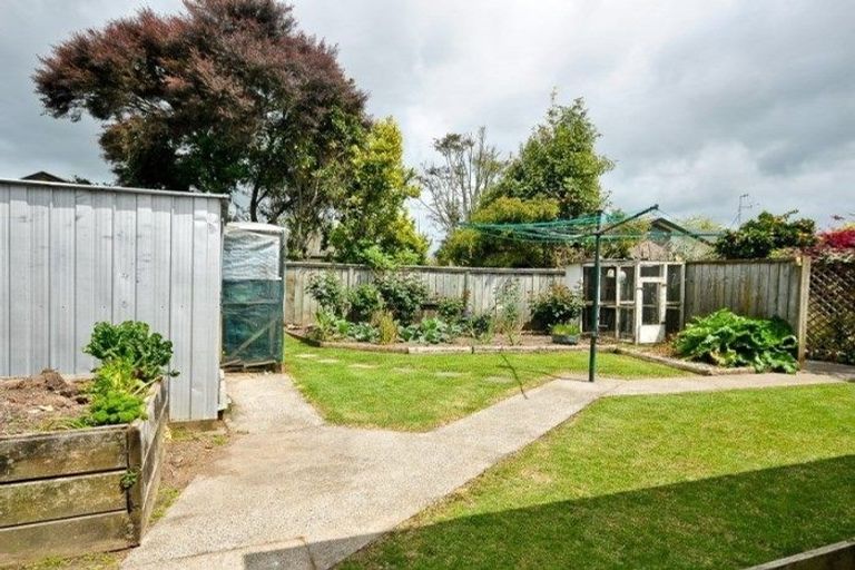 Photo of property in 6 Halcione Close, Flagstaff, Hamilton, 3210