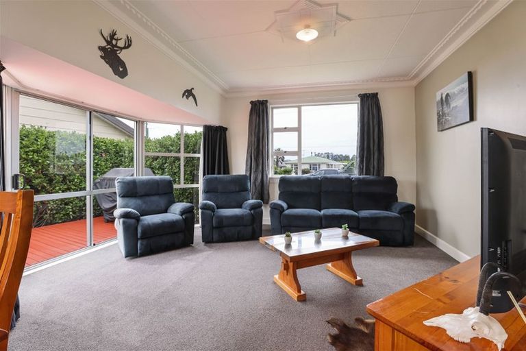 Photo of property in 70 Mcmurdo Street, Tinwald, Ashburton, 7700