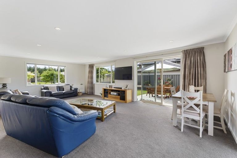 Photo of property in 17 Briar Crescent, Alexandra, 9320