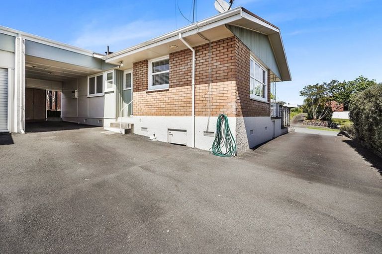 Photo of property in 53 Flynn Road, Hillcrest, Hamilton, 3216