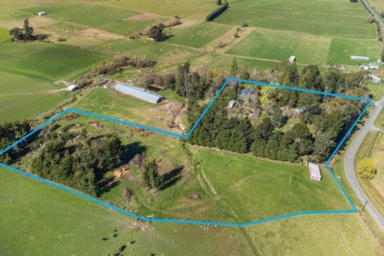Photo of property in 186 Summerhill Road, Cust, Rangiora, 7471
