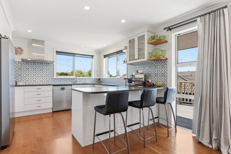 Photo of property in 106 Castlewold Drive, Bethlehem, Tauranga, 3110