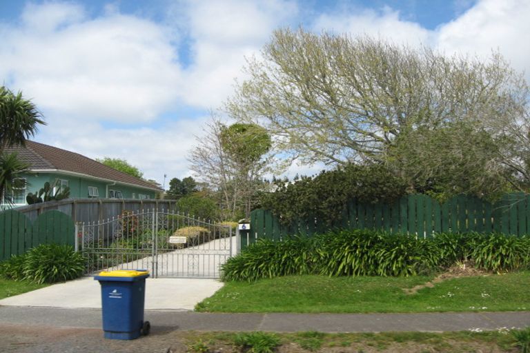 Photo of property in 6 Bethells Road, Waitakere, Auckland, 0816