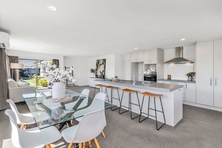 Photo of property in 28 Burford Way, Rolleston, 7615