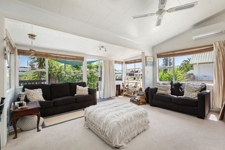 Photo of property in 17 Tatai Road, Bowentown, Katikati, 3177