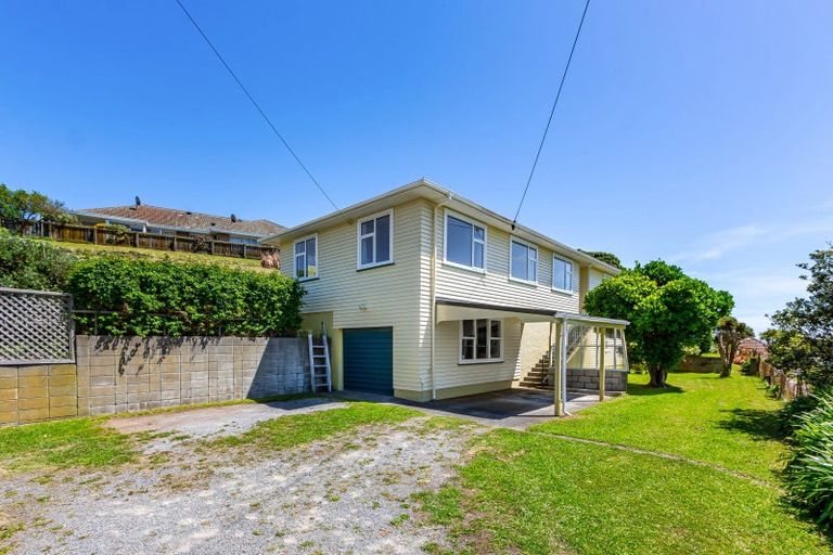 Photo of property in 48 Te Pene Avenue, Titahi Bay, Porirua, 5022