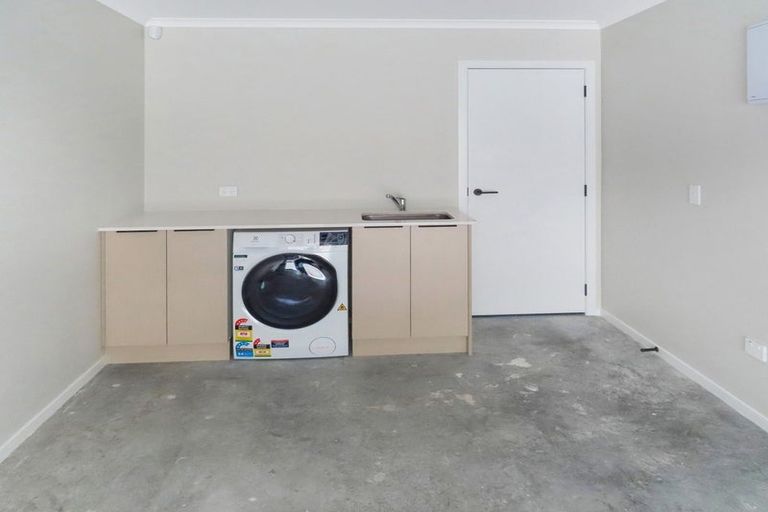 Photo of property in 3 John Reynolds Square, Hutt Central, Lower Hutt, 5010