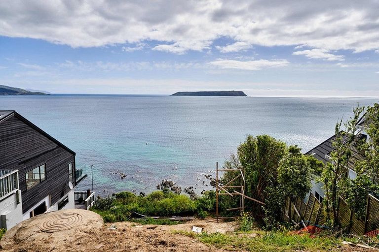 Photo of property in 11 Ogilvy Terrace, Plimmerton, Porirua, 5026