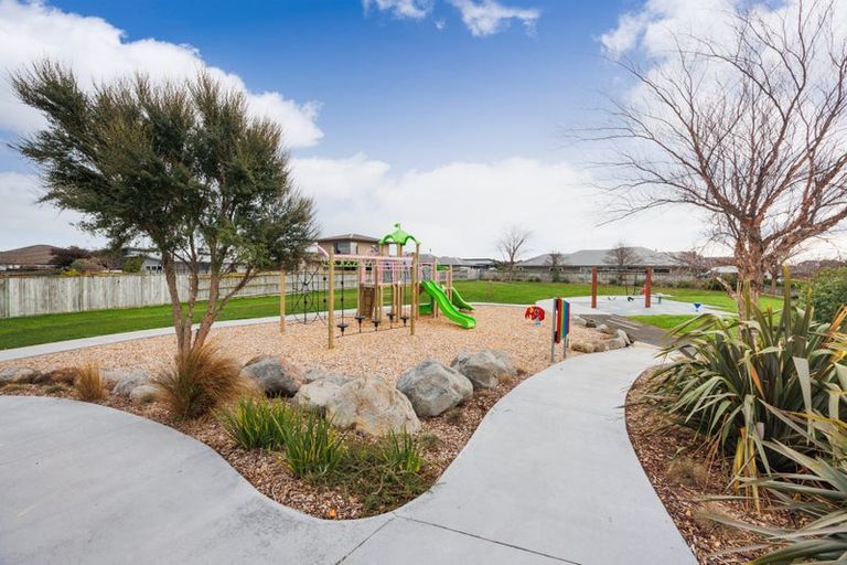 Photo of property in 11 Majestic Way, Kelvin Grove, Palmerston North, 4414