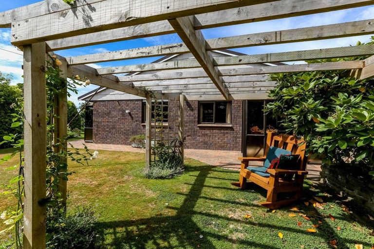 Photo of property in 73 Cressida Avenue, Stratford, 4332