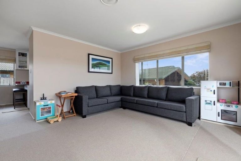 Photo of property in 8 Adelphi Place, Albany, Auckland, 0632