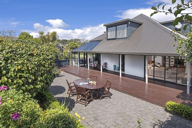 Photo of property in 17 Stevenson Way, Cockle Bay, Auckland, 2014