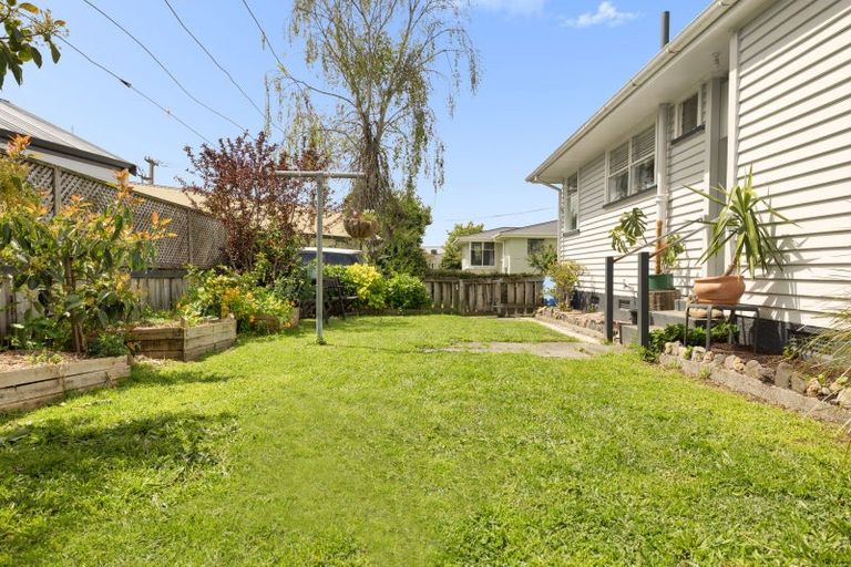 Photo of property in 3b Lumsden Street, Greerton, Tauranga, 3112