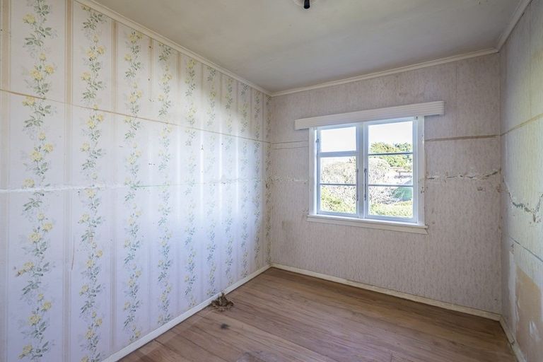 Photo of property in 14 Francis Road, Paraparaumu Beach, Paraparaumu, 5032